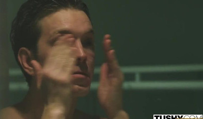 Blindfolded big ass babe let her man to play sex games with her anal hole