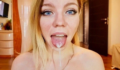 Sexy babe in lingerie gives oral pleasure and rides her cunt on fat dick