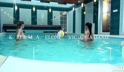 Angels Kari, Mea Melone & Victoria Daniels taste stiff prick in pool
