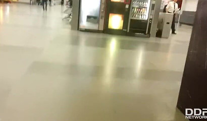 Blonde Czech slut Sweet Cat gives amazing BJ in a toilet