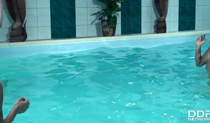 Sluts Kari Sweet, Mea Melone and Victoria Daniels suck knob in a pool