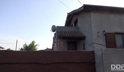 Slutty wife Anna Siline giving a deepthroat blowjob to neighbor