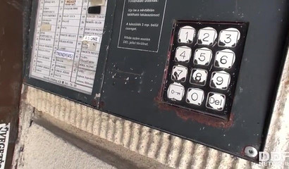 Beautiful teen Akasha Cullen deepthroats stranger and swallows his jizz