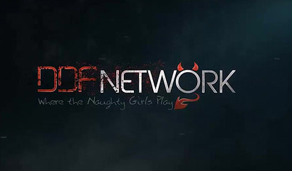 Czech hottie Paula Shy and her girlfriend share dong in oral threesome