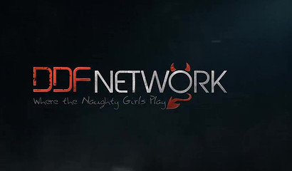 Czech hottie Paula Shy and her girlfriend share dong in oral threesome