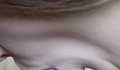 18-year-old Teen's Sloppy Blowjob