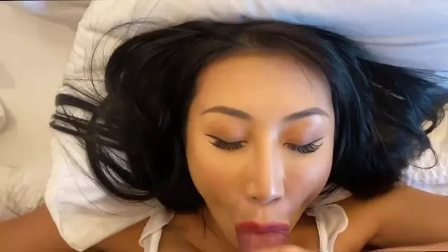 Asian Girls Giving Blowjobs Facials - Asian girlfriend Nicole Doshi giving me an incredible BJ