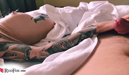 Tattooed GF Deepthroats BF for Facial