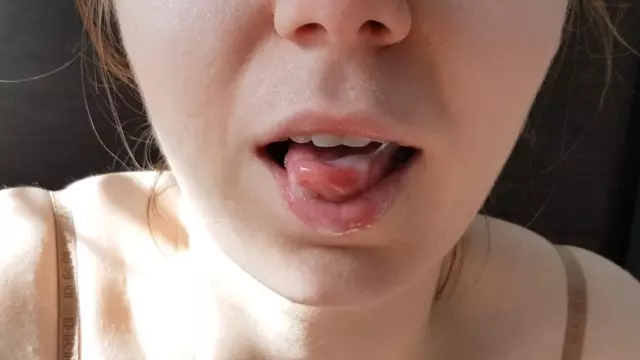 Teeny girl suck and creampied