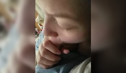 Latina firecracker Lolitaphilia using her mouth to make a pecker stiff