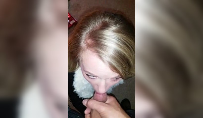Stepdaughter takes my cumload in her mouth on a Christmas eve