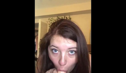 Cute teen beckalisious sucking on a dilco for her private stream
