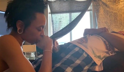 xPapaSmurff slobbering and really trying at the way she sucks him off