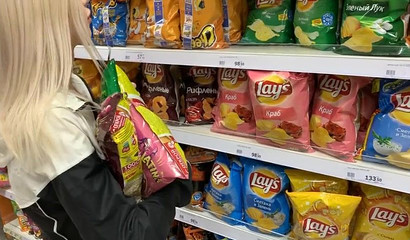 Raunchy Freya Stein wrapping her fake lips around a shaft