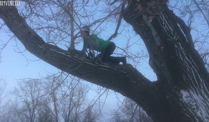 Santa's Elf Enjoys Deepthroat Fun