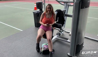 Nothing can stop naughty Skylar Vox when she's dow for a blowjob