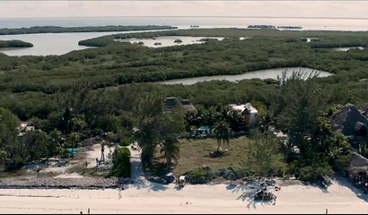 Petite Asian makes a travel porn vlog before a facial