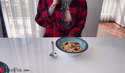 Sexy Blonde Swallows Breakfast Cumshot