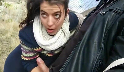 Stepsister's Public Flash & Blowjob