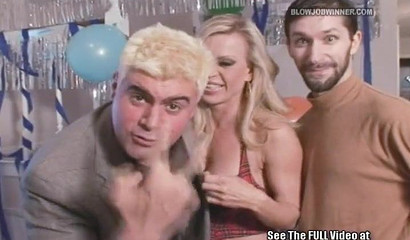 Stunning pornstar with big tit sAmber Lynn sucks knob