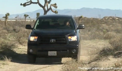 Hot ass babe Jennifer White gets face fucked for a free ride