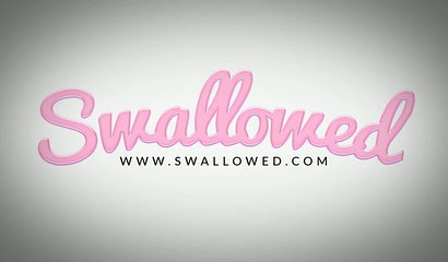 Three babes Cadence Lux, Quinn Wilde and Sadie Blake on one huge cock