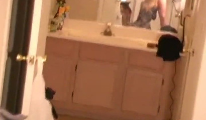 Smoking hot blonde hoe enjoys the taste of shaft