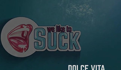 Nerd receives perfect head from his tanned girlfriend on the sofa