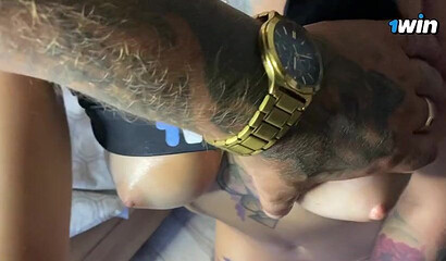 Amateur girl is satisfying her boyfriend and sucking his dick really good