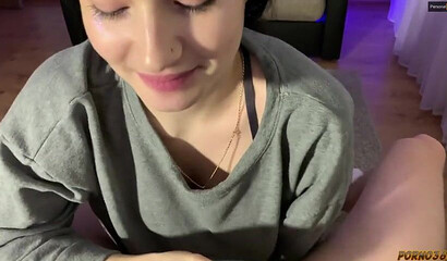 She juggles a blowjob and a call from her husband