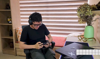 继母幻想：书呆子男与巨臀拉丁美女激情性爱