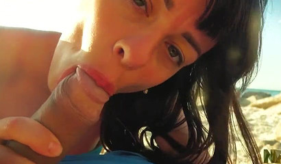 Horny girlfriend gives me handjob and blowjob on the beach