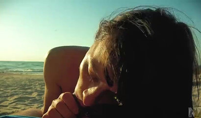 Horny girlfriend gives me handjob and blowjob on the beach