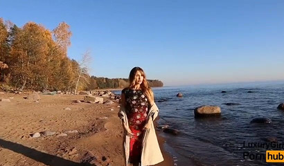 Irresistible blue eyed girl sucks knob on beach day