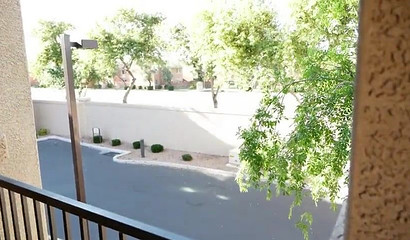 Amateur girlfriend loves to feel big boner deep in her throat