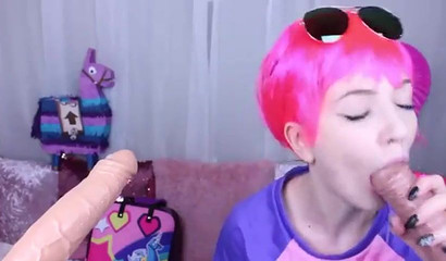 Cosplaying teen picks a Fortnite outfit and gobbles down dildos