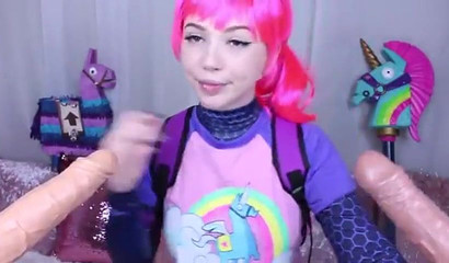 Cosplaying teen picks a Fortnite outfit and gobbles down dildos