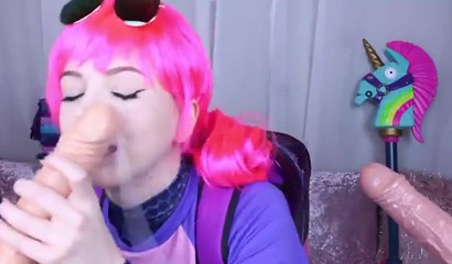 Cosplaying teen picks a Fortnite outfit and gobbles down dildos