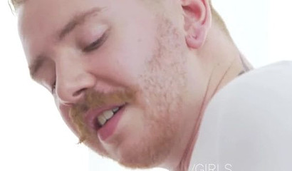 Lustful blonde Selvaggia Babe loves rimming and giving tender blowjobs