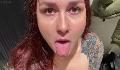 Redhead Wife's Quick Fitting Room Fellatio