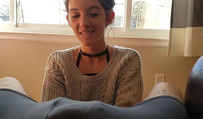 Stunner Joey Lee blowing and moaning with windows open