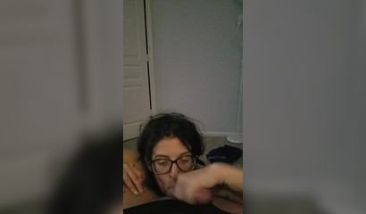 Sexy babe treats her man with a wet sucking session