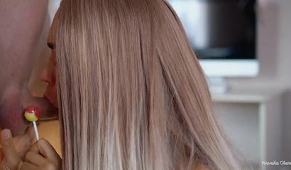 Blonde girlfriend gives a tender blowjob and deepthroat