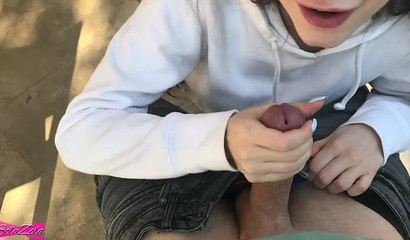 SolaZola's Fast Public Blowjob