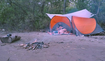 Brunette teen treats the guy with a public suck session