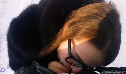 Milf Cristall Gloss Gives Roadside Blowjob