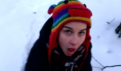 Horny teen Laruna_Mave blowing a cock on a winter day