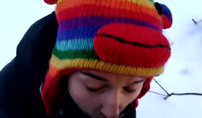 Horny teen Laruna_Mave blowing a cock on a winter day