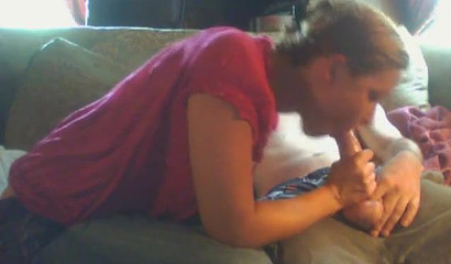 Sweet brunette hottie gets a kiss after swallowing his jizz