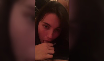 Amateur college couple JosephhandLiz proving the chick is crazy about blowjobs